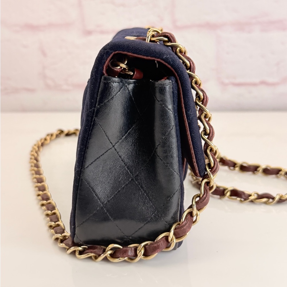 CHANEL Navy Quilted Paris Hamburg Charm Mini Flap Nautical - Picture 5 of 16